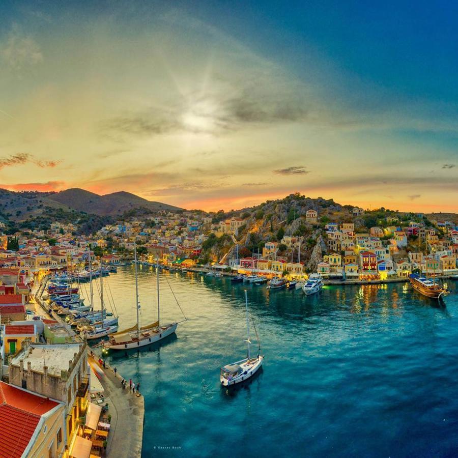 Marika'S Deluxe Rooms Symi Exterior foto