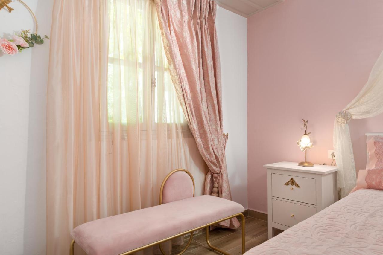 Marika'S Deluxe Rooms Symi Exterior foto