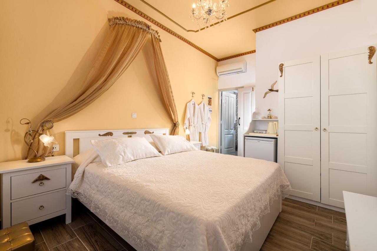 Marika'S Deluxe Rooms Symi Exterior foto