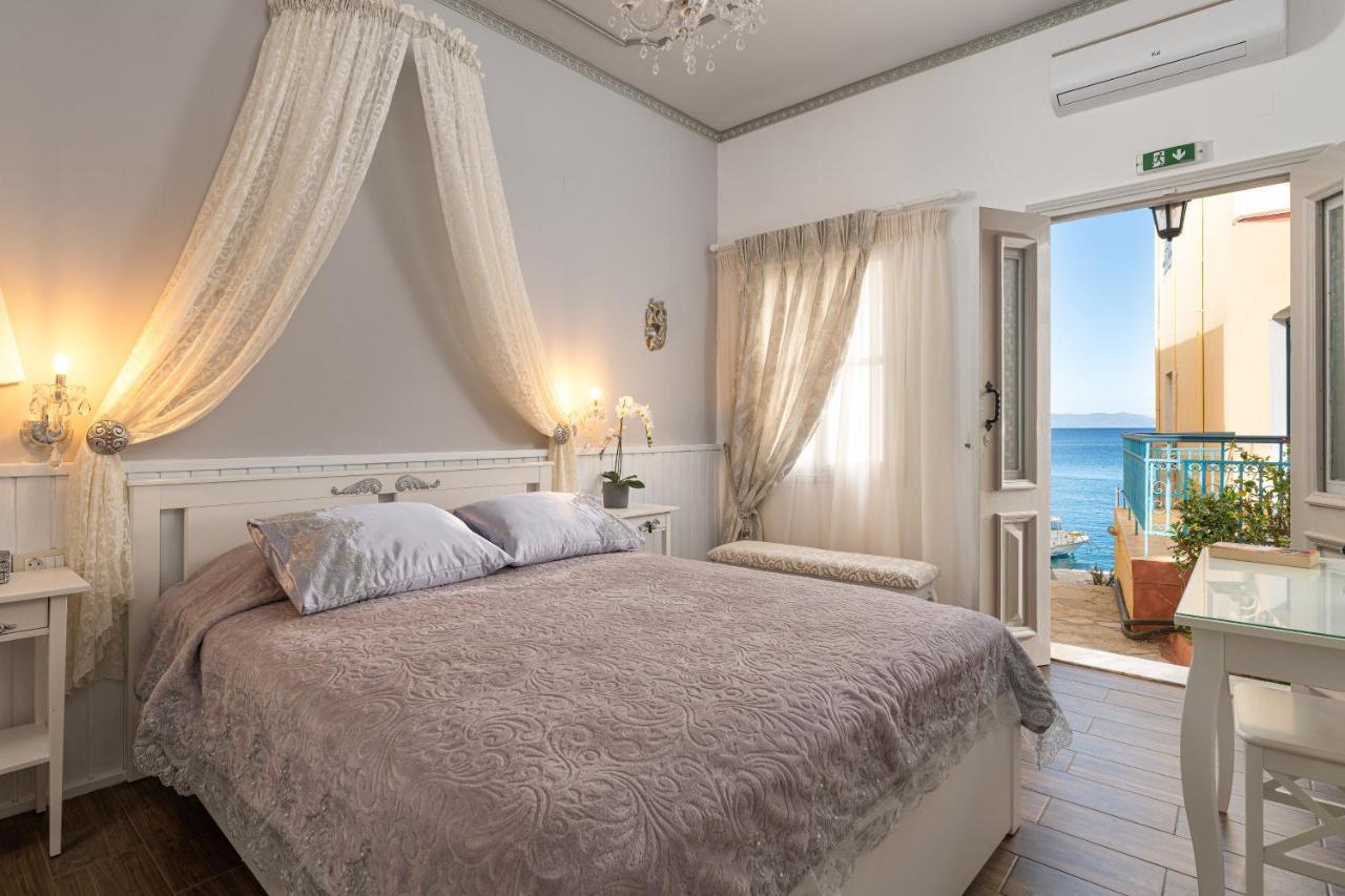 Marika'S Deluxe Rooms Symi Exterior foto